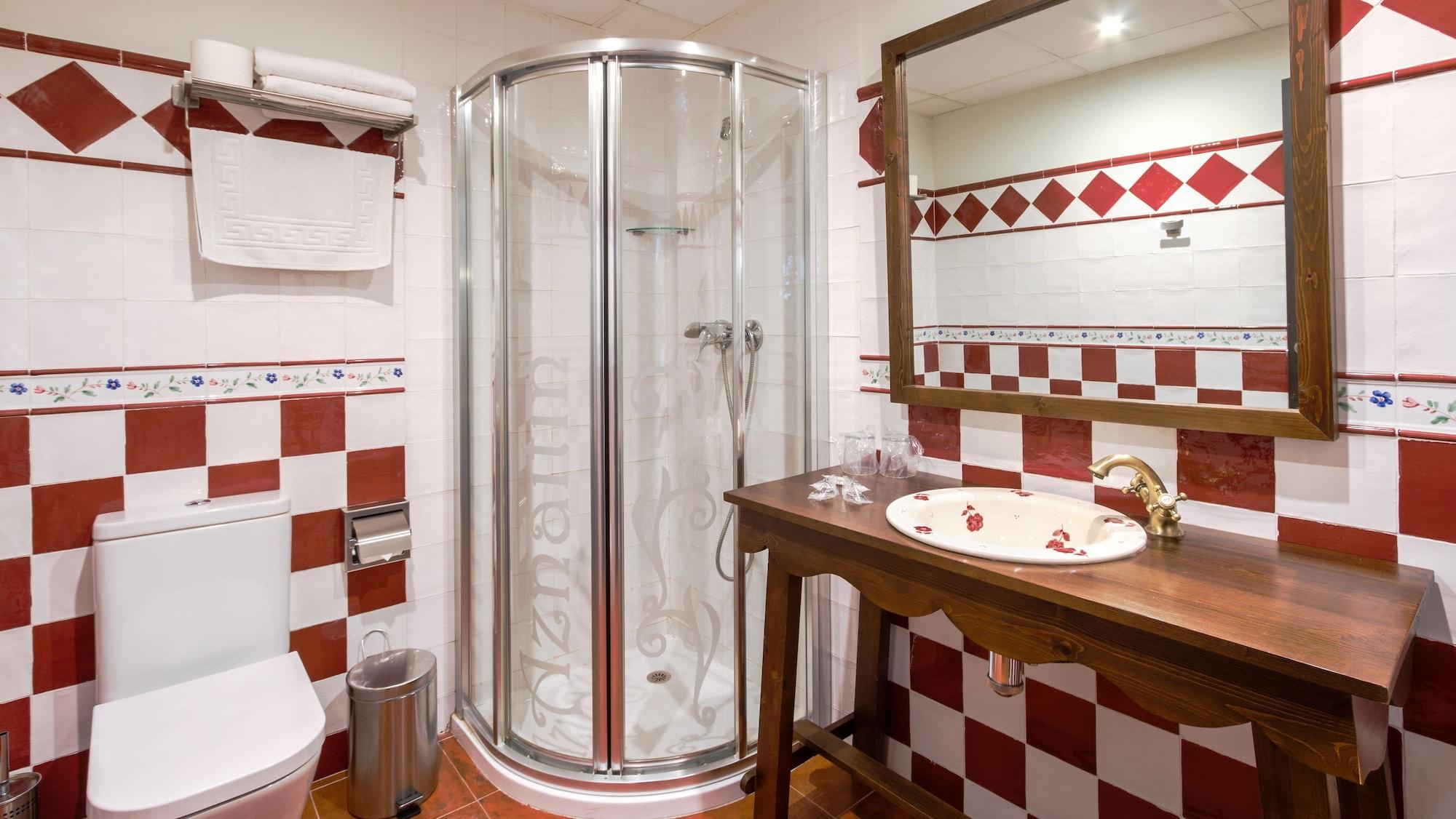 Hostal Aznaitin Baeza Exteriör bild